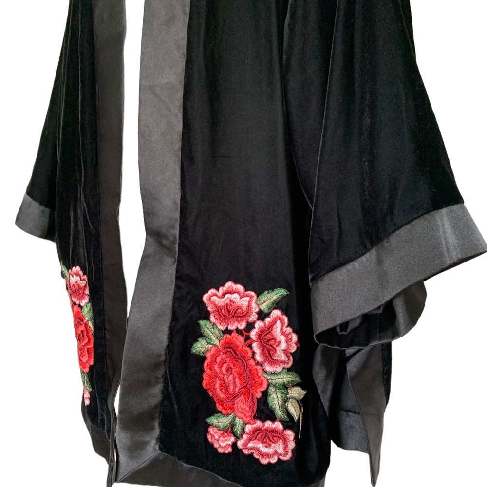 Max Studio Velour Embroidered Floral Kimono Sz L - Picture 5 of 10